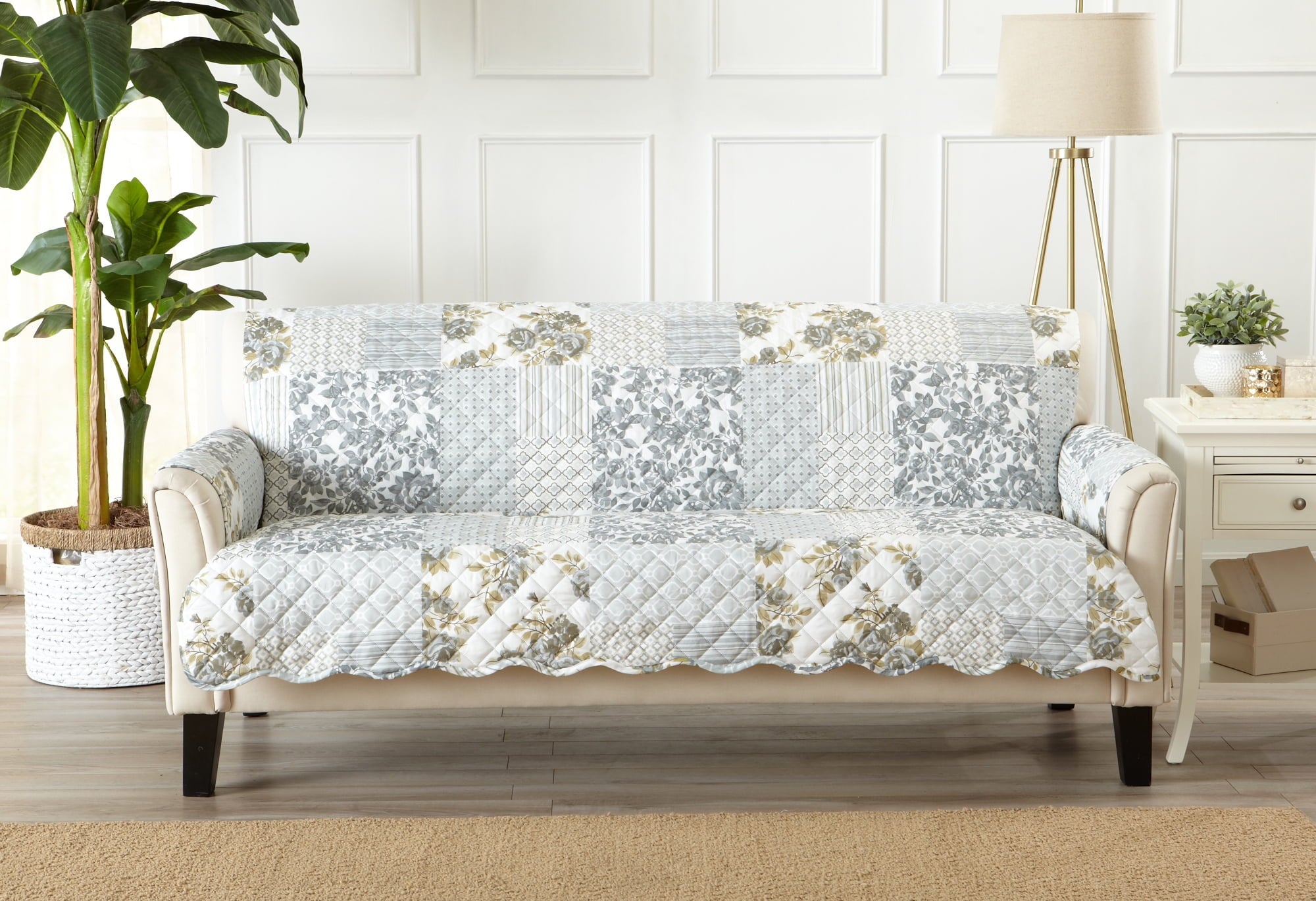 Great Bay Home Patchwork Scalloped Reversible Washable Pet Furniture Protector  (74" Sofa, Navy)